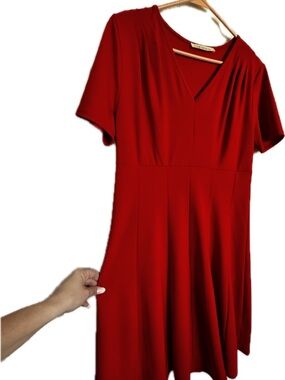 EUC Red V-Neck Short Sleeve Dress Size Large